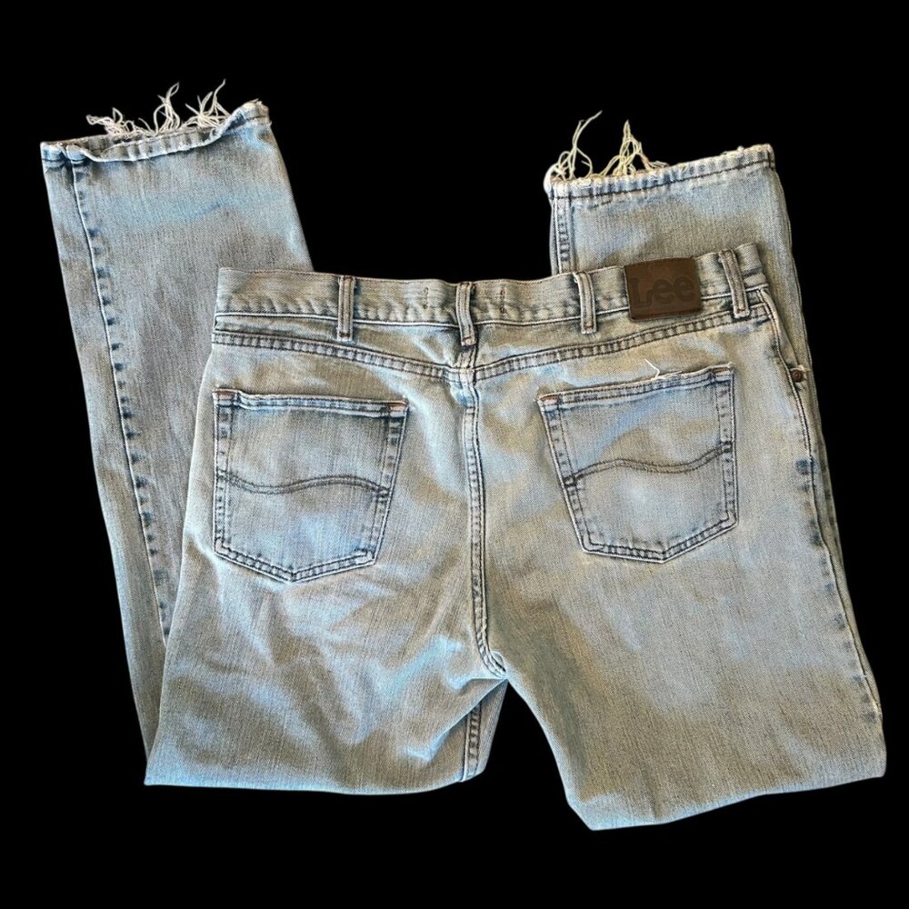 Vintage Lee Light Wash Perfectly Distressed Regular Fit Straight Leg Denim Jeans